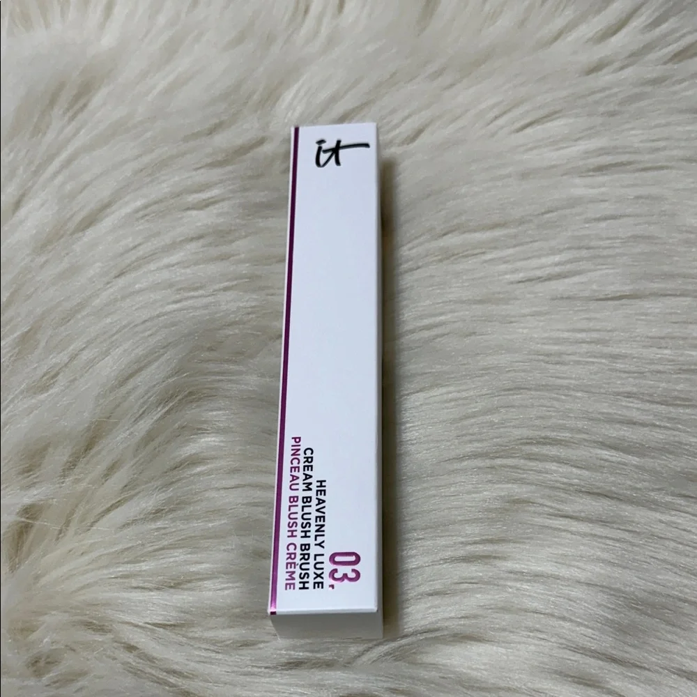 It Cosmetics Heavenly Luxe Blush Brush #3